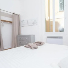 Отель Pont Vieux - 2 Chambres - Vieux Nice Франция, Ницца - отзывы, цены и фото номеров - забронировать отель Pont Vieux - 2 Chambres - Vieux Nice онлайн комната для гостей фото 4
