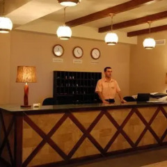 Отель Arthurs Aghveran Resort спа