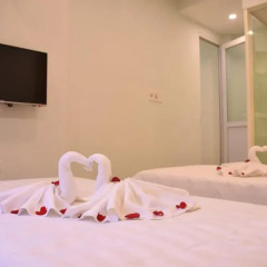 Hanoi Blues Hostel 2* Улучшенный номер фото 3