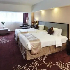 Clayton Hotel 4* Улучшенный номер с двуспальной кроватью фото 4