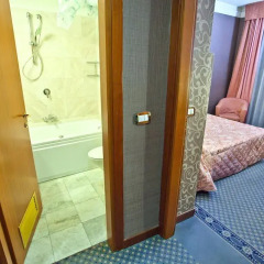 Hotel Mythos 3* Номер категории Эконом с полутороспальной кроватью