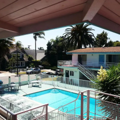 Pacific Crest Hotel Santa Barbara бассейн
