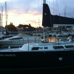 Отель Boat at Lisbon пляж