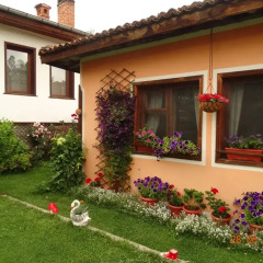 Отель Bobi Guest House Болгария, Копривштица - отзывы, цены и фото номеров - забронировать отель Bobi Guest House онлайн с домашними животными