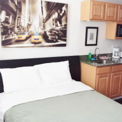 Апартаменты Pittsfield Apartments + Suites в номере