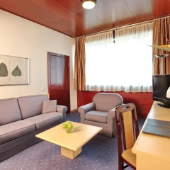 Hotel Slavija Garni (formerly Slavija Lux/Slavija III) Белград комната для гостей фото 5