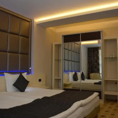 National Palace Hotel сейф в номере