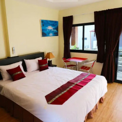 Отель Kamala Beach Guesthouse комната для гостей фото 3