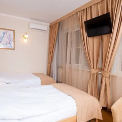Гостиница Для Вас 4* Семейный люкс с двуспальной кроватью фото 10