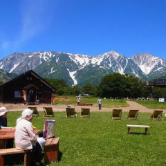 Отель Lodge Karunaju & The Alpine Grill Хакуба