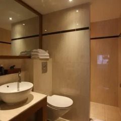 Mayflower Hotel and Apartments 4* Апартаменты фото 4