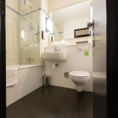 Отель Tulip Inn Antwerpen ванная