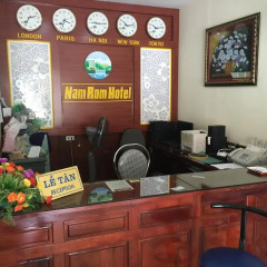Nam Rom Hotel интерьер отеля