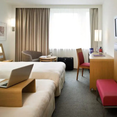 Отель Novotel Zurich Airport Messe 4* Улучшенный номер с 2 отдельными кроватями фото 4