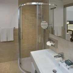 Hotel Bologna Airport 4* Полулюкс с различными типами кроватей
