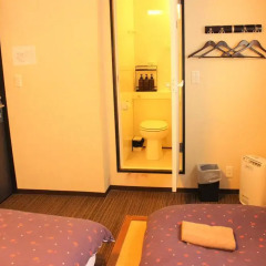 Отель K's House Tokyo Oasis Кровать в общем номере фото 7