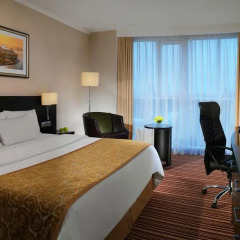 Гостиница Courtyard by Marriott Санкт-Петербург Пушкин комната для гостей фото 5