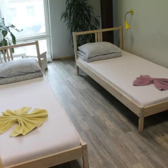 Fabrika Hostel Стандартный номер с 2 отдельными кроватями фото 2