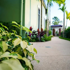 Отель Jinda Resort парковка