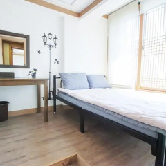 Отель Hi Jun Guesthouse Hongdae комната для гостей фото 4
