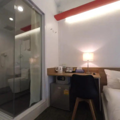 HQ hostel Silom Стандартный номер с различными типами кроватей фото 2