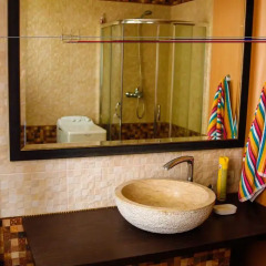 Гостиница Guest house Kolo Druziv Украина, Черкассы - отзывы, цены и фото номеров - забронировать гостиницу Guest house Kolo Druziv онлайн ванная фото 2