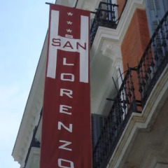 Отель Hostal San Lorenzo Стандартный номер фото 23