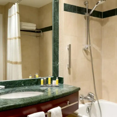 Brussels Marriott Hotel Grand Place 4* Номер Делюкс с двуспальной кроватью