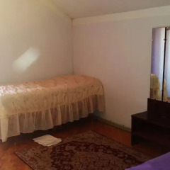 Отель Bari House at Grigor Magistros Ln комната для гостей