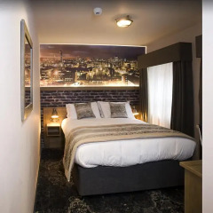 Abel Heywood Boutique Hotel сейф в номере
