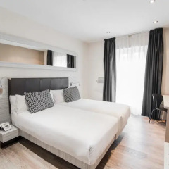 Отель Petit Palace Puerta del Sol 3* Стандартный номер с двуспальной кроватью фото 5