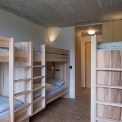 Youth Hostel Gstaad Saanenland Кровать в общем номере с двухъярусной кроватью фото 4