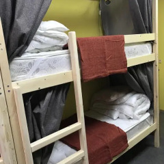 Хостел Медовый Кровать в общем номере с двухъярусной кроватью фото 12