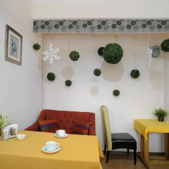Отель Bed & Breakfast Bishkek 2* Кровать в мужском общем номере фото 10