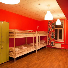 Хостел Друзья на Восстания Кровать в мужском общем номере двухъярусные кровати фото 7