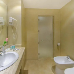 Отель Toledo Hotel Иордания, Амман - отзывы, цены и фото номеров - забронировать отель Toledo Hotel онлайн ванная фото 2