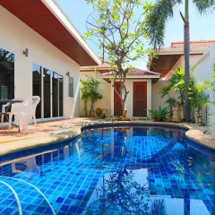 Отель Villa Tortuga Pattaya 4* Вилла Делюкс с различными типами кроватей фото 3