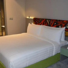 Отель ibis Styles Dubai Jumeira Стандартный номер с различными типами кроватей фото 2