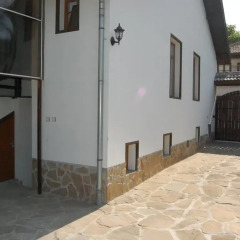 Отель Penevi Guest House Болгария, Боженци - отзывы, цены и фото номеров - забронировать отель Penevi Guest House онлайн парковка