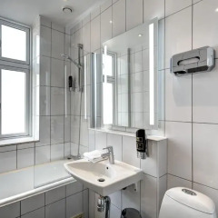 Отель Urban House Copenhagen by MEININGER 2* Стандартный номер с различными типами кроватей фото 4