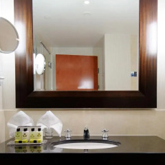 Отель InterContinental Warszawa 5* Классический номер с двуспальной кроватью