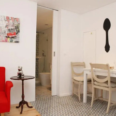 Отель Alfama Yellow House 2* Апартаменты с 2 отдельными кроватями фото 12