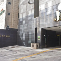 JbIS hotel парковка