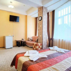 Гостиница Континент 2* Номер Комфорт с двуспальной кроватью фото 6