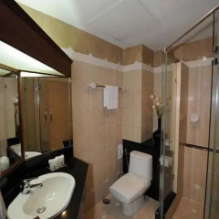 Отель Whitehouse Condotel Люкс повышенной комфортности фото 7