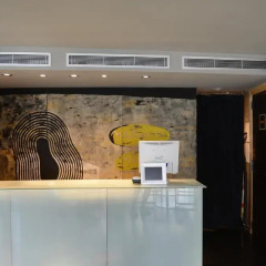 Отель Apartamentos Madanis Оспиталет-де-Льобрегат интерьер отеля