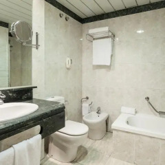 Ilunion Hotel Bilbao 3* Стандартный номер с различными типами кроватей фото 18