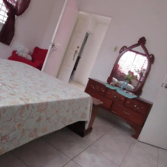 Отель Tina's Guest House 2* Стандартный номер с различными типами кроватей фото 11