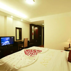 Hue Serene Shining Hotel & Spa 3* Номер Делюкс с различными типами кроватей фото 2