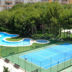 Отель Kvartira v Kampoamor спортивное сооружение